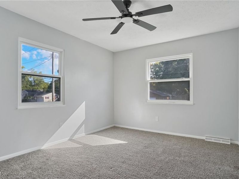 5758 Beech Drive, Mentor on the Lake, OH 44060 Photo 21