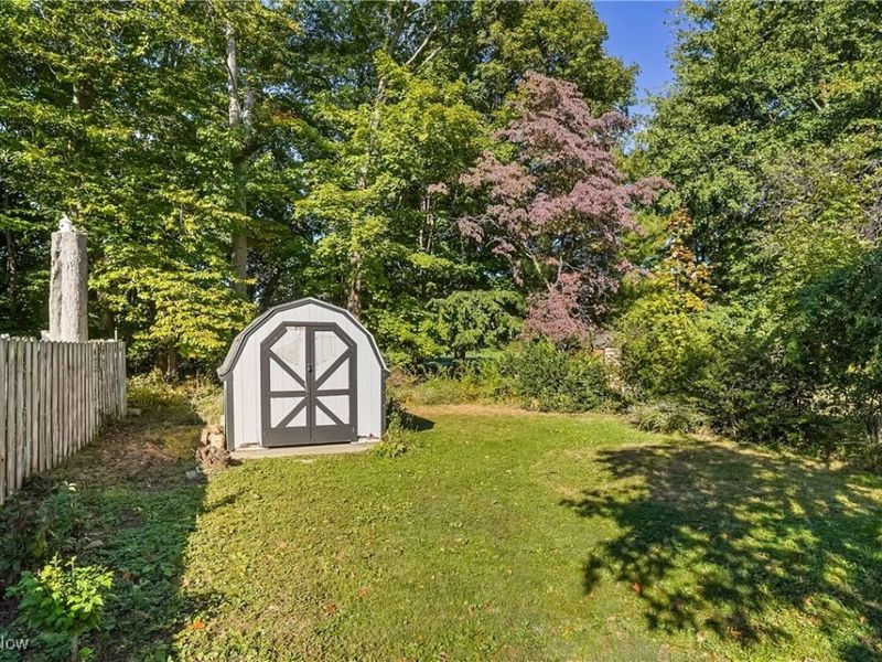 5758 Beech Drive, Mentor on the Lake, OH 44060 Photo 23