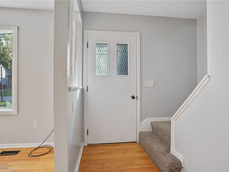 5758 Beech Drive, Mentor on the Lake, OH 44060 Photo 5