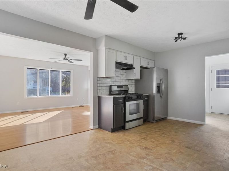 5758 Beech Drive, Mentor on the Lake, OH 44060 Photo 9