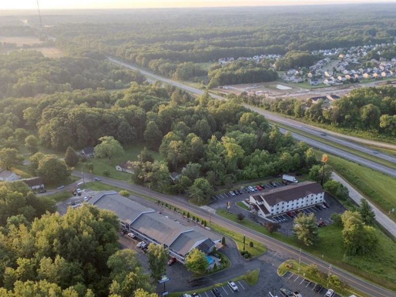 4360 Beal Drive, Kent, OH 44240 Photo 10