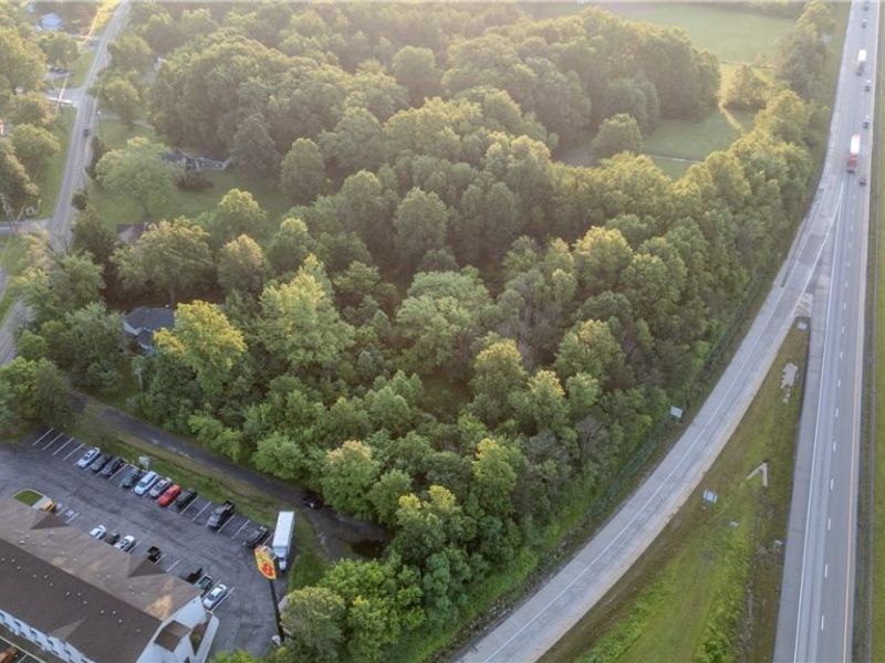 4360 Beal Drive, Kent, OH 44240 Photo 3