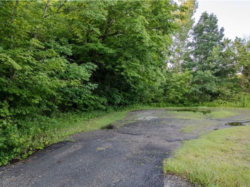 4360 Beal Drive, Kent, OH 44240 Photo 8