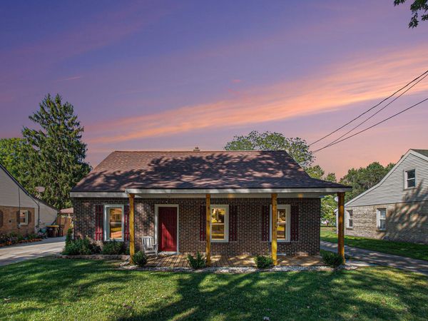 4662 Tolland Avenue, Holt, MI 48842