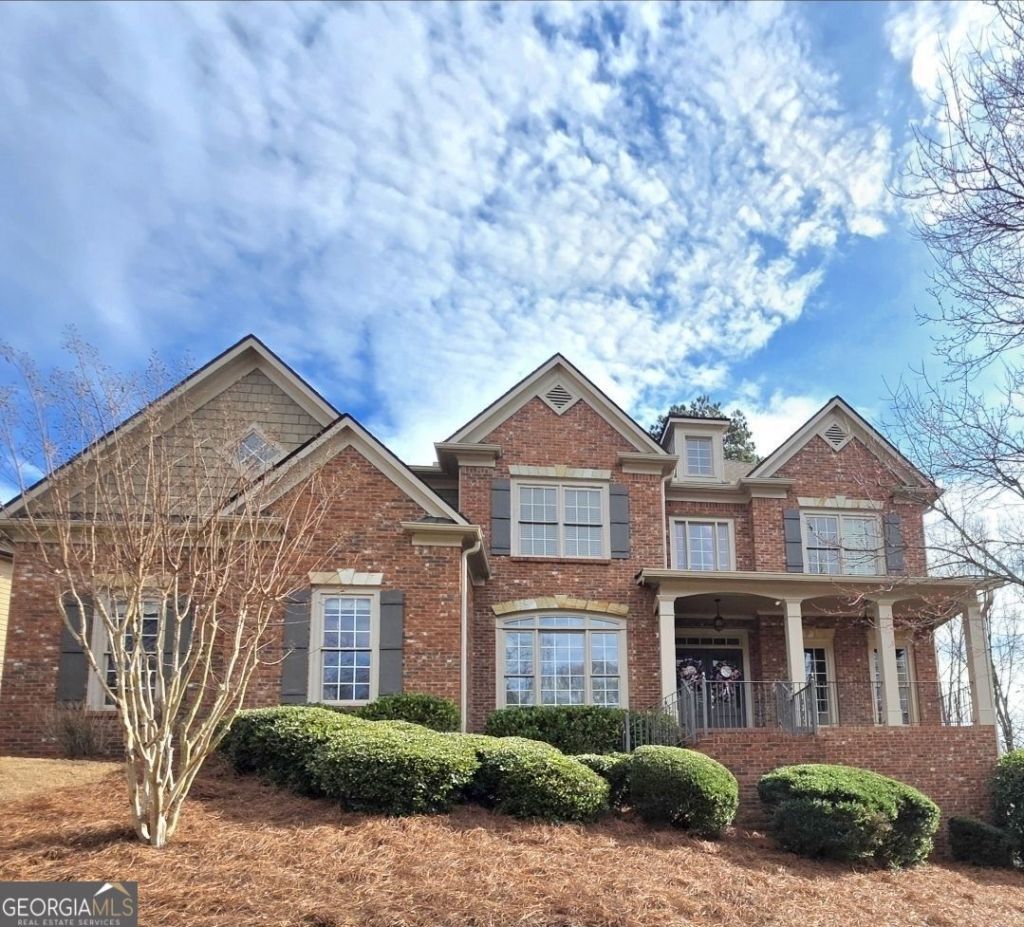 881 Creekview Bluff Way, Buford, GA 30518 Main Photo