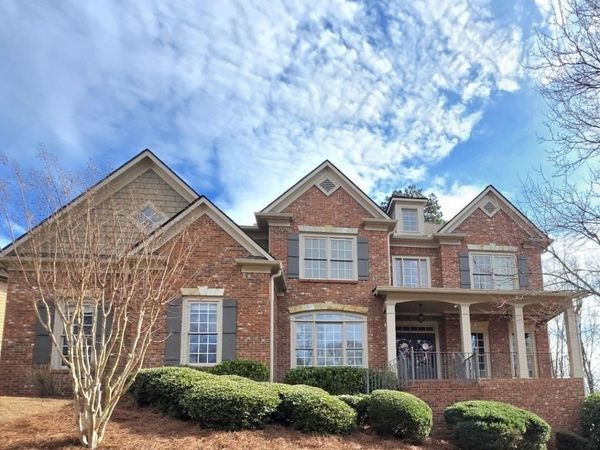 881 Creekview Bluff Way, Buford, GA 30518