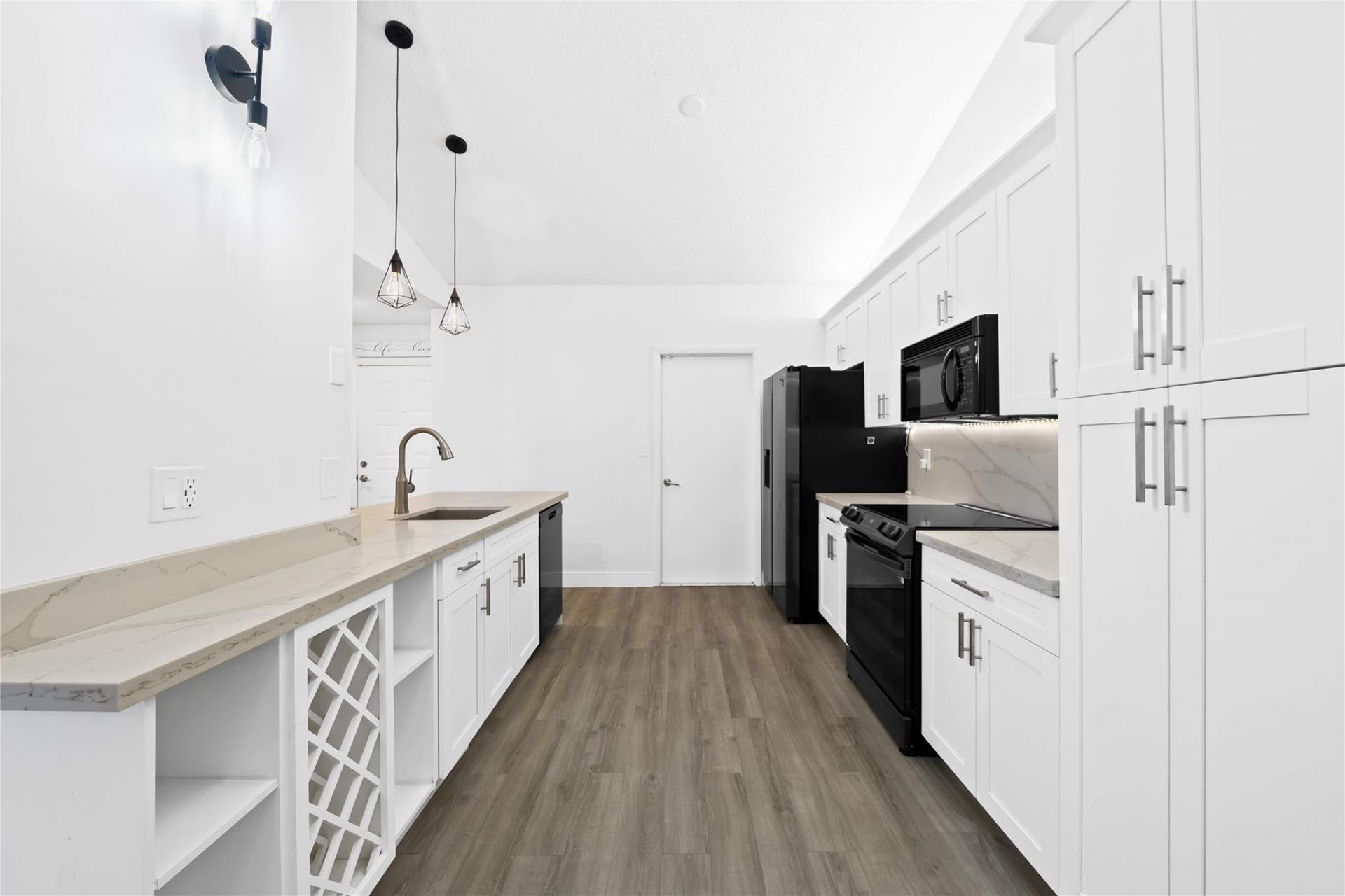 8245 NW 70th Street, Tamarac, FL 33321 Photo