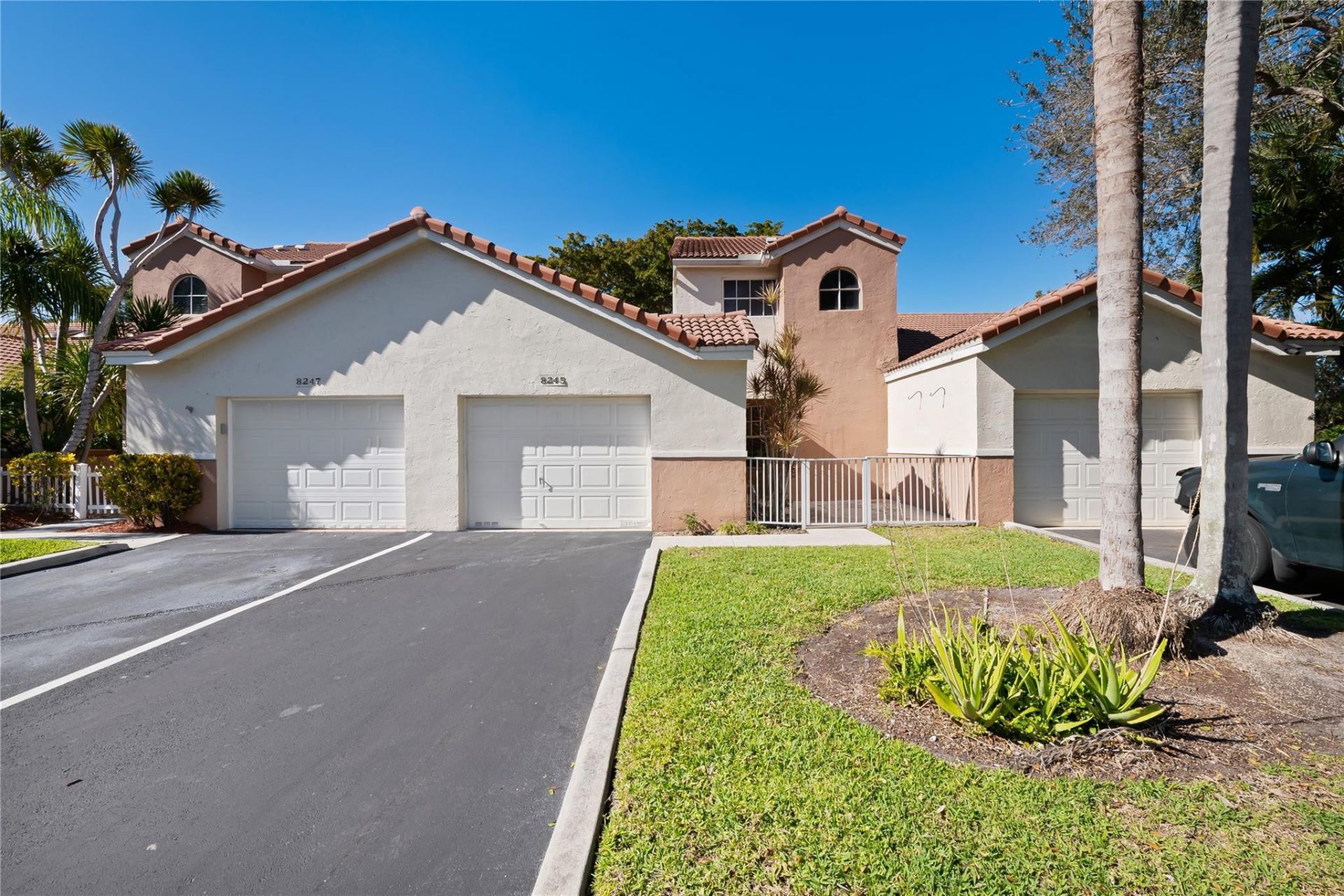 8245 NW 70th Street, Tamarac, FL 33321 Photo