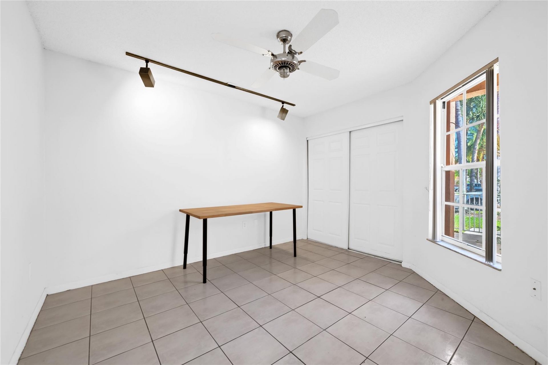 8245 NW 70th Street, Tamarac, FL 33321 Photo