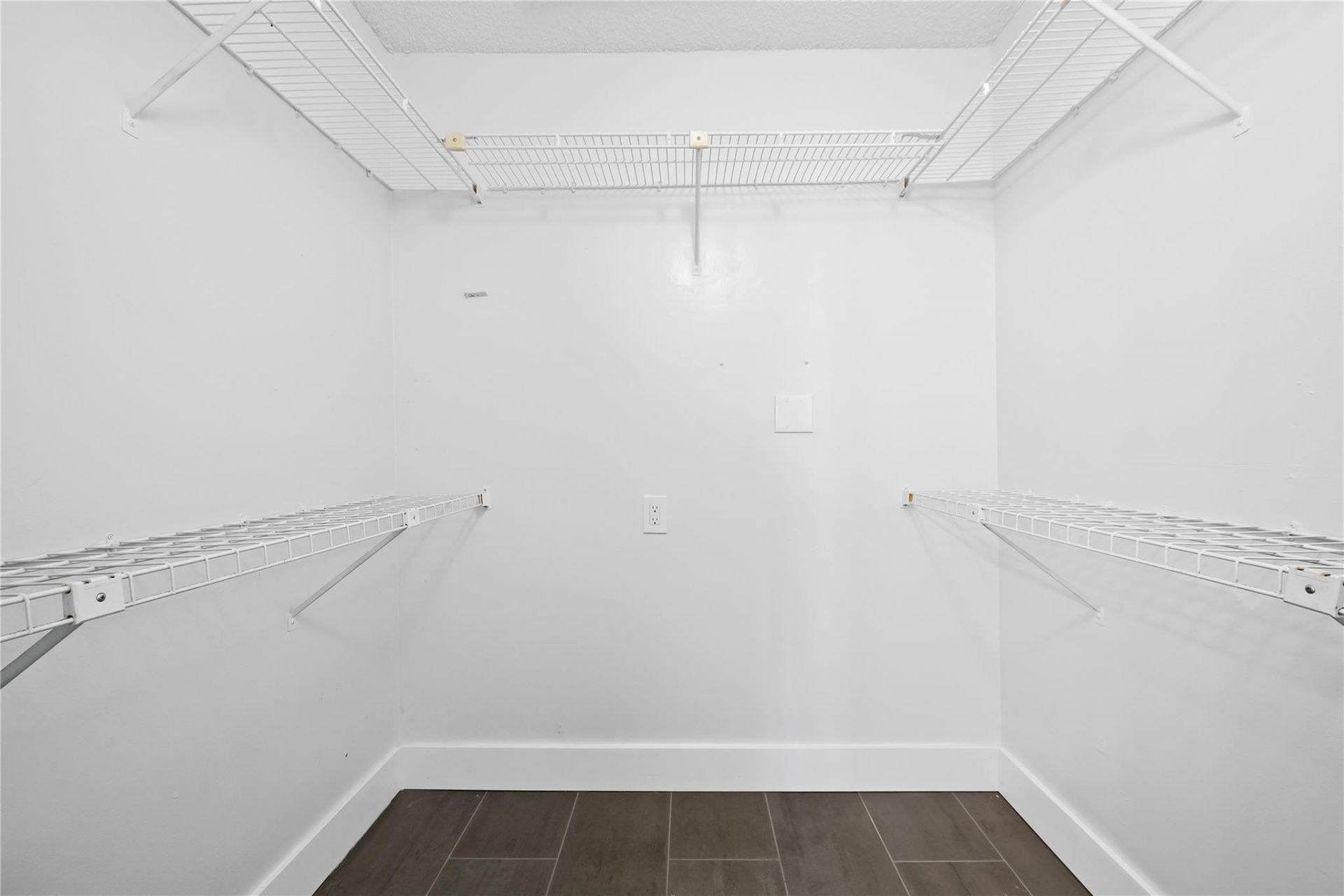 8245 NW 70th Street, Tamarac, FL 33321 Photo