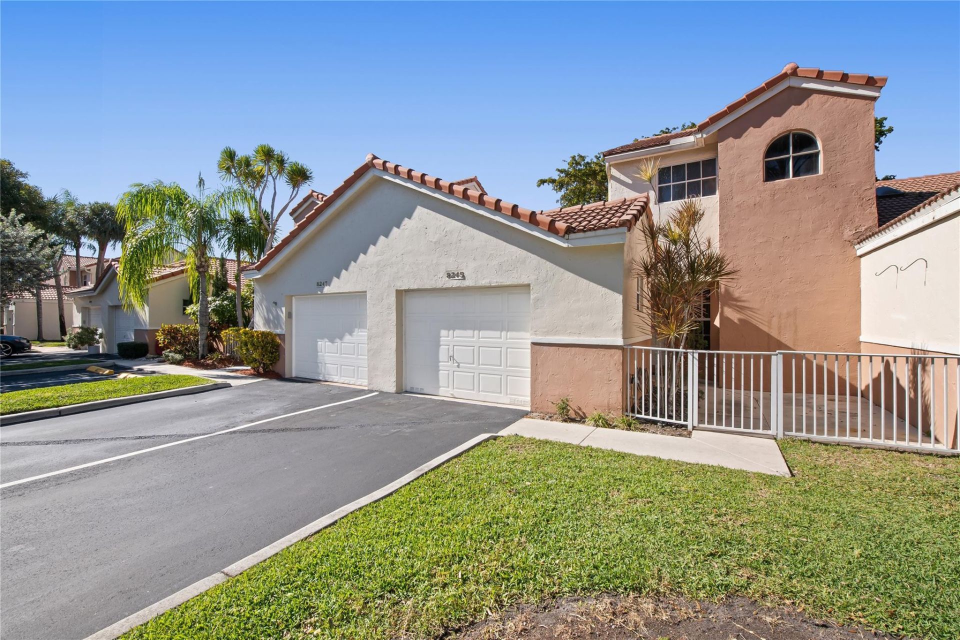 8245 NW 70th Street, Tamarac, FL 33321 Photo