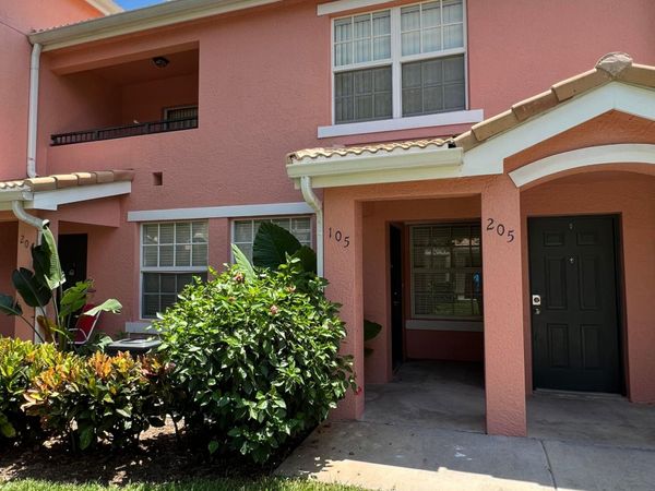 138 SW Peacock Boulevard, Unit 20105, Port Saint Lucie, FL 34986