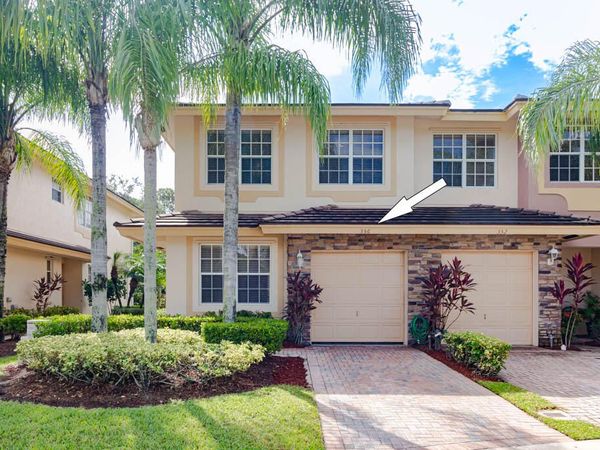 356 SE Bloxham Way, Stuart, FL 34997