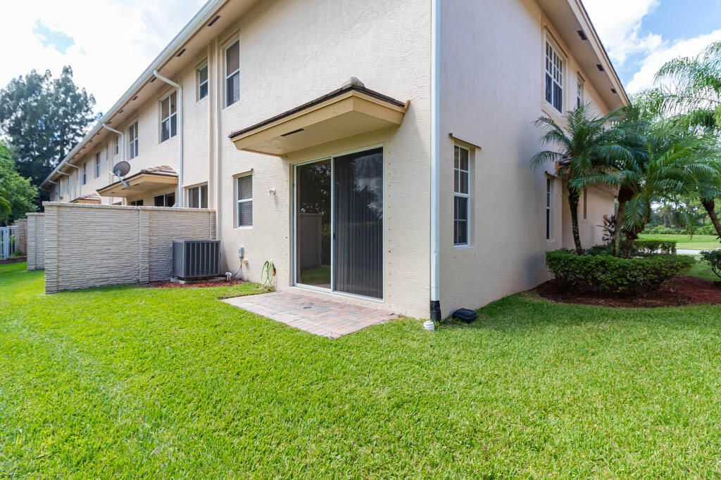 356 SE Bloxham Way, Stuart, FL 34997 Photo