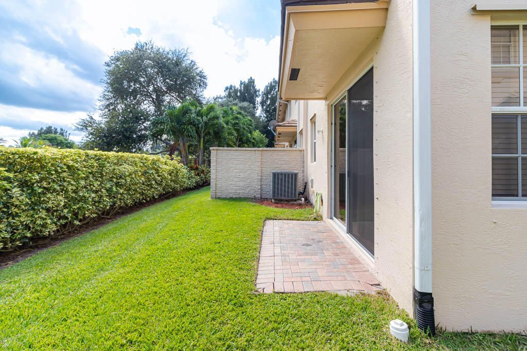 356 SE Bloxham Way, Stuart, FL 34997 Photo