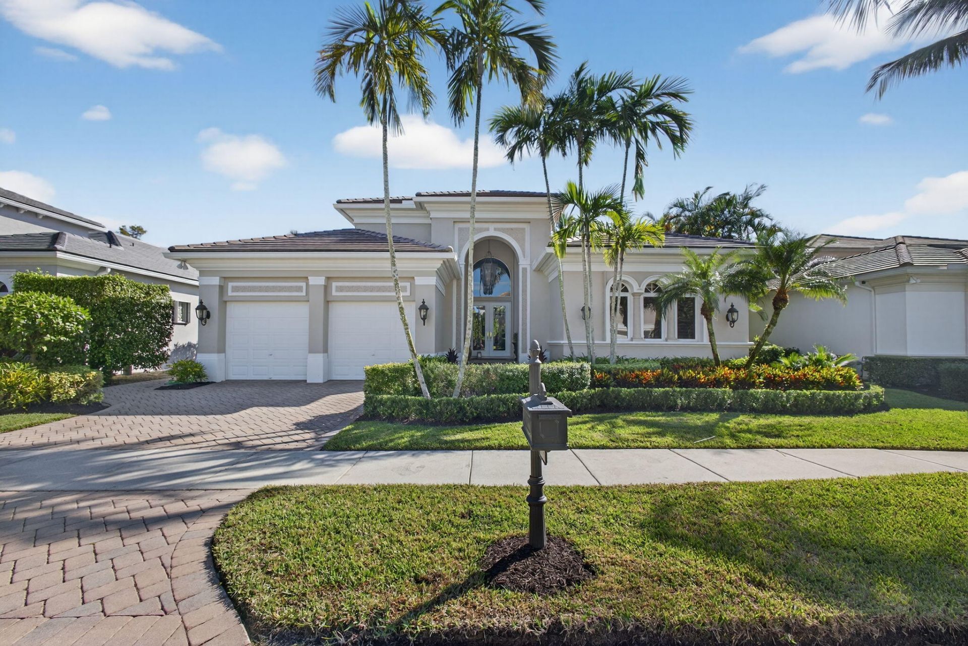 120 Via Mariposa, Palm Beach Gardens, FL 33418 Photo