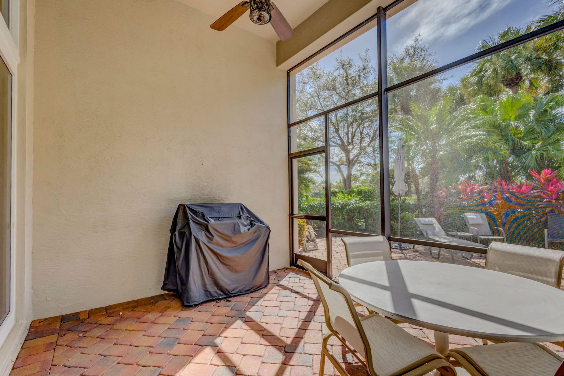 120 Via Mariposa, Palm Beach Gardens, FL 33418 Photo