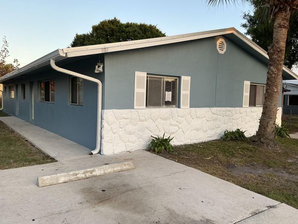 812 N 24th Street, Fort Pierce, FL 34950