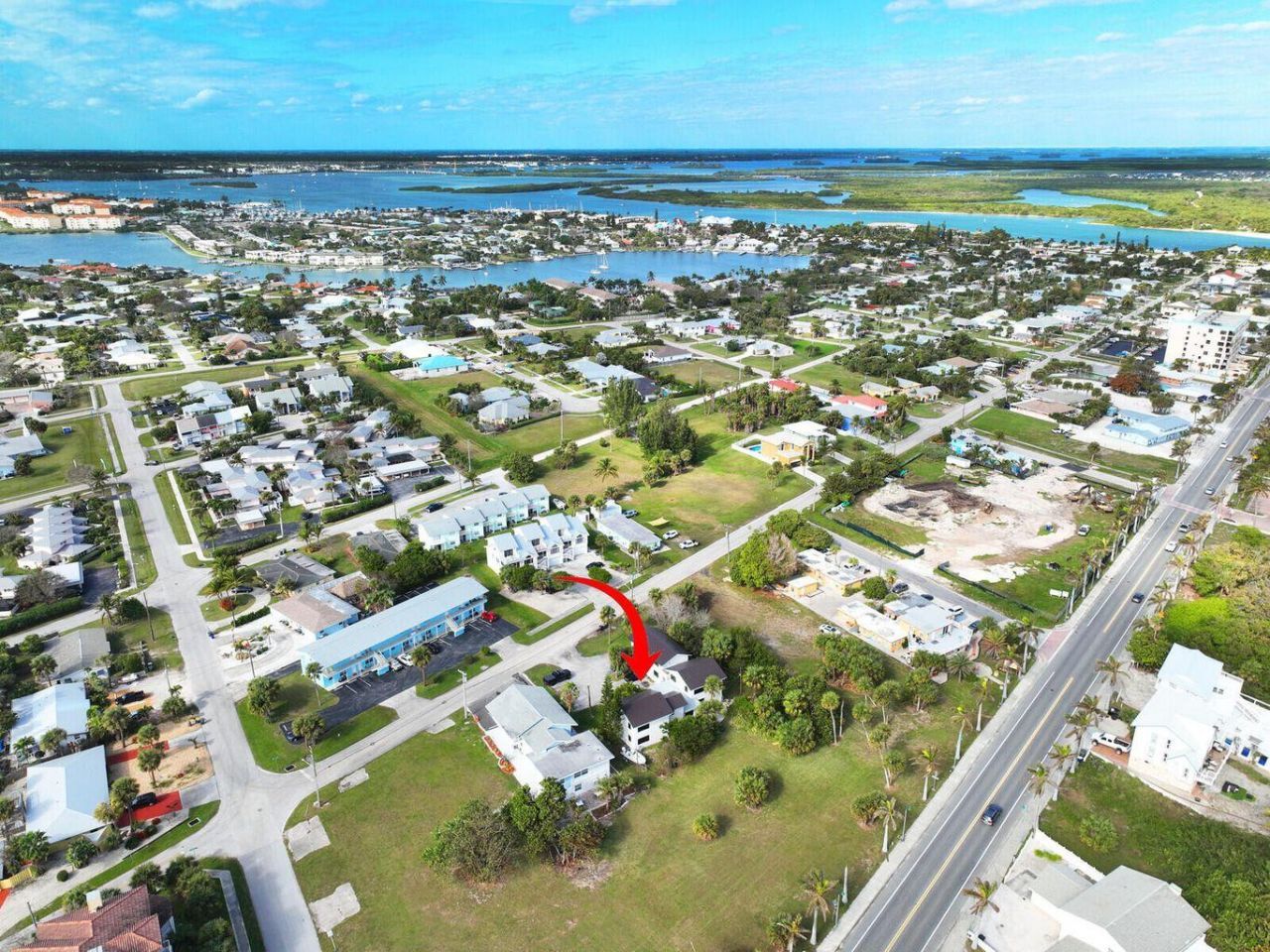 652 Hernando Street, Unit B, Fort Pierce, FL 34949 Photo