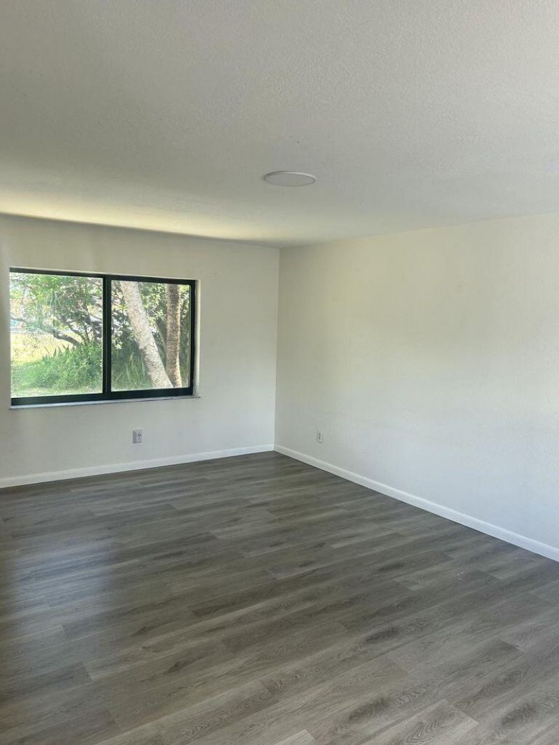 652 Hernando Street, Unit B, Fort Pierce, FL 34949 Photo