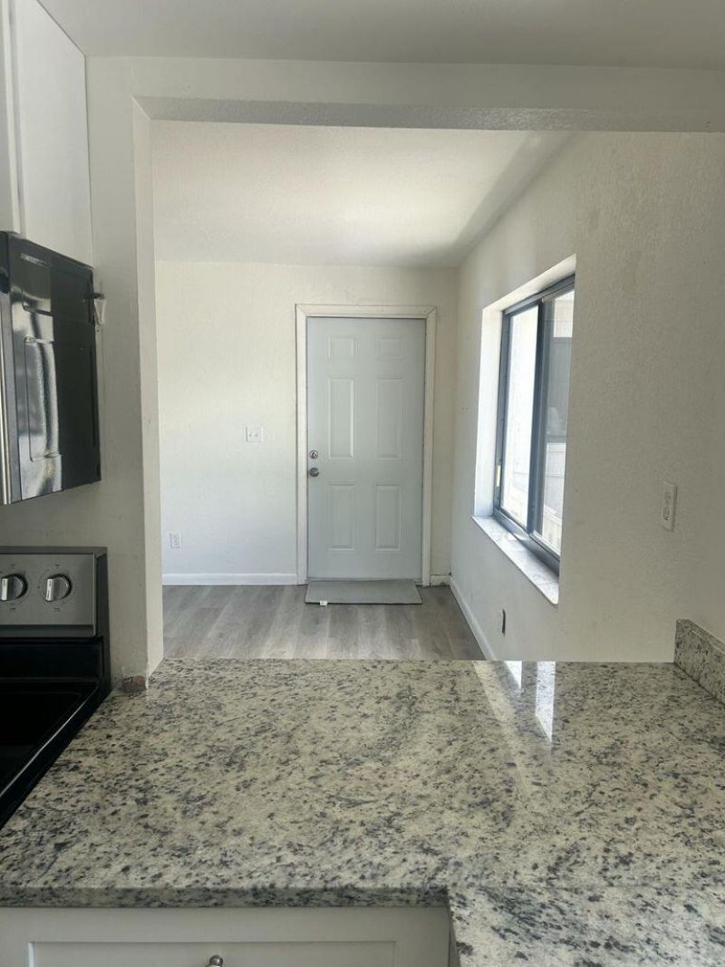 652 Hernando Street, Unit B, Fort Pierce, FL 34949 Photo
