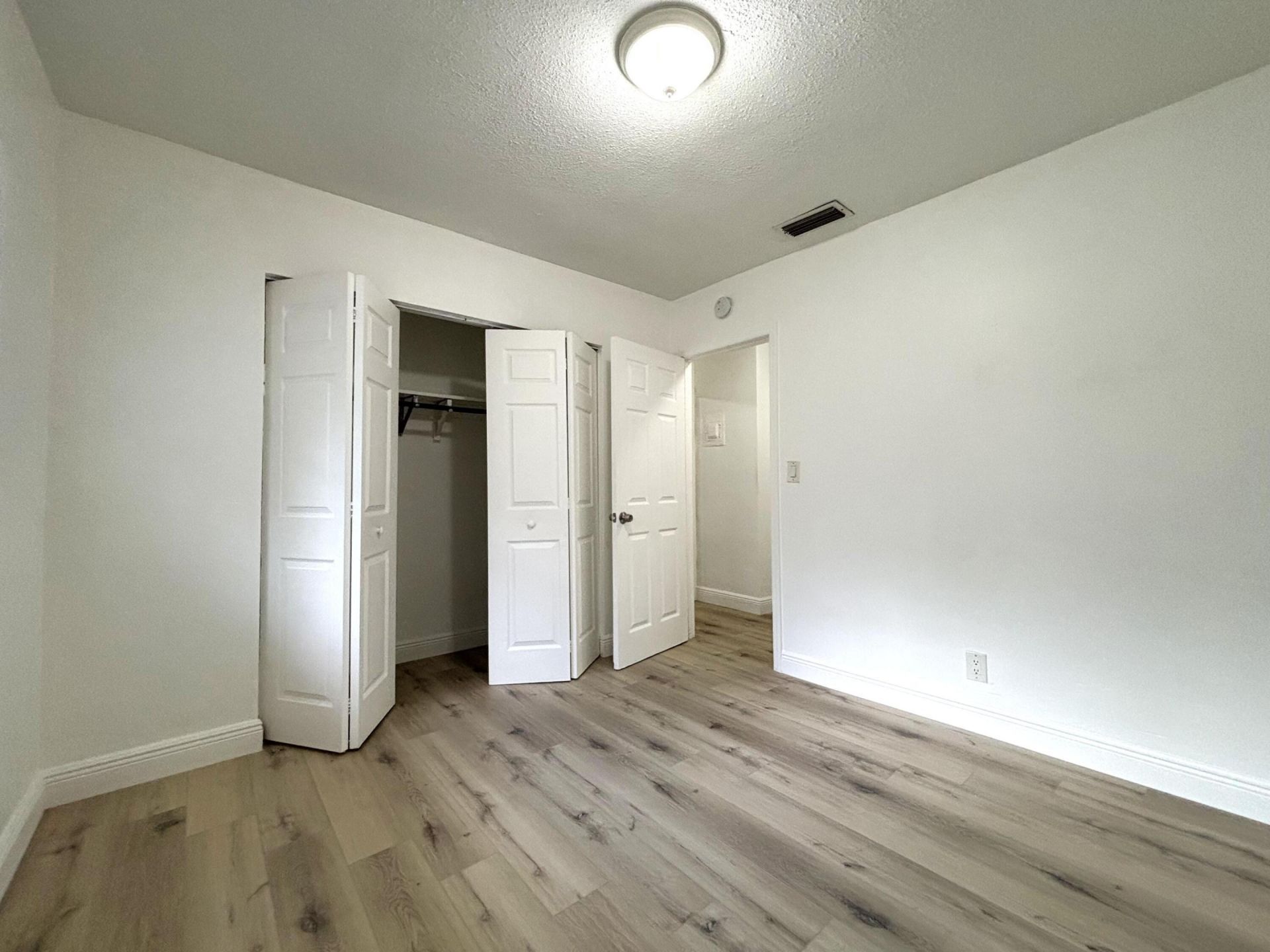 1916 SW 11th Street, Unit 30, Fort Lauderdale, FL 33312 Photo