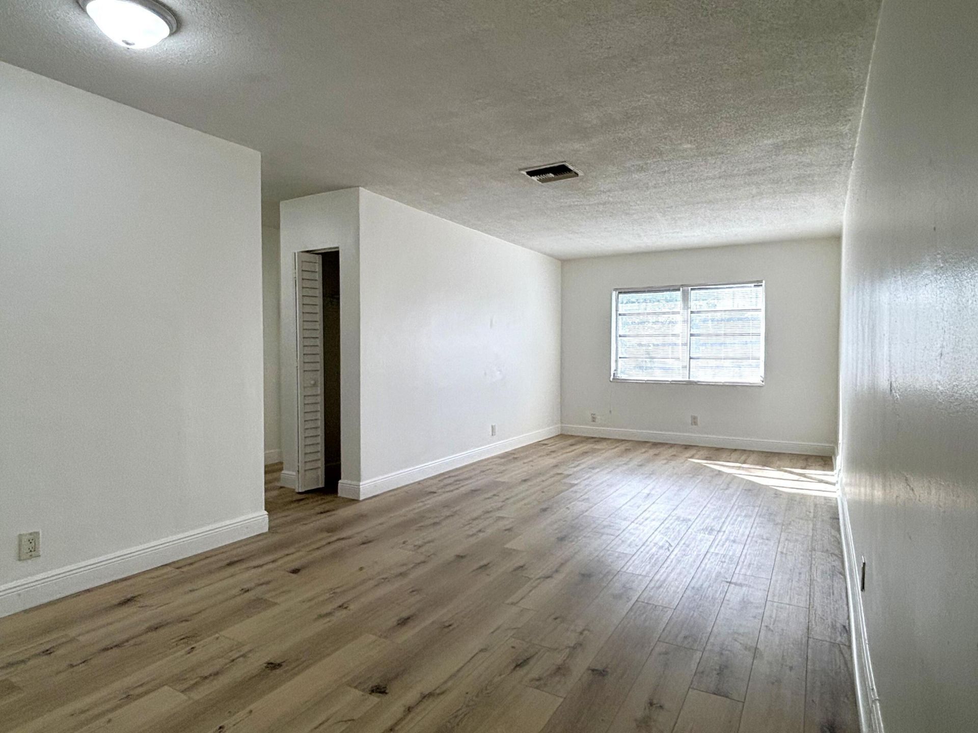 1916 SW 11th Street, Unit 30, Fort Lauderdale, FL 33312 Photo