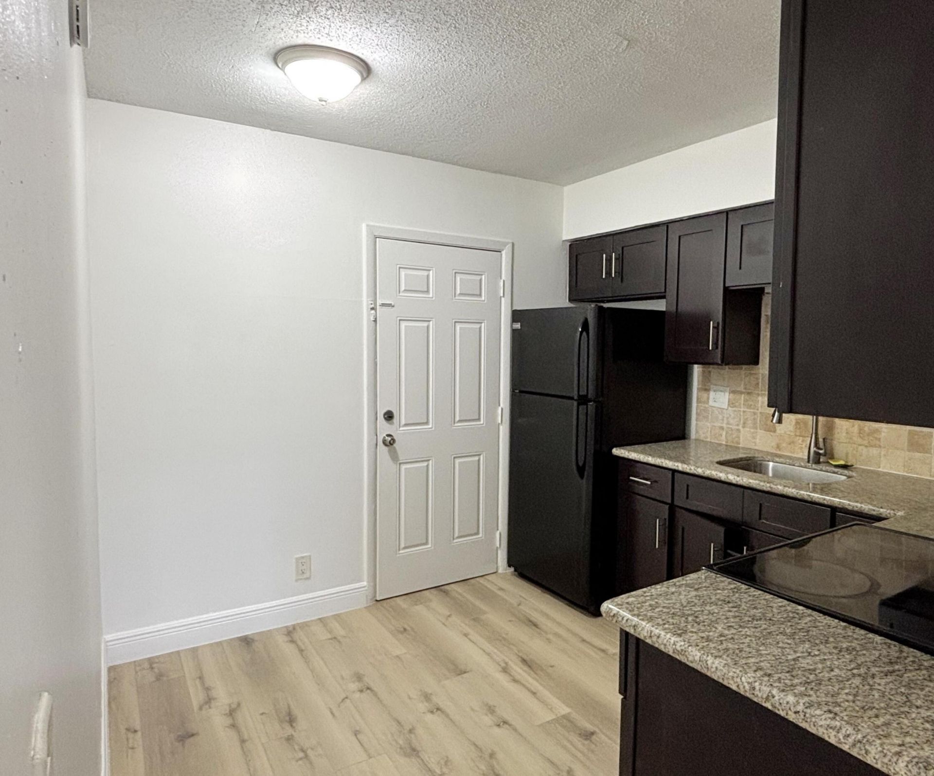 1916 SW 11th Street, Unit 30, Fort Lauderdale, FL 33312 Photo