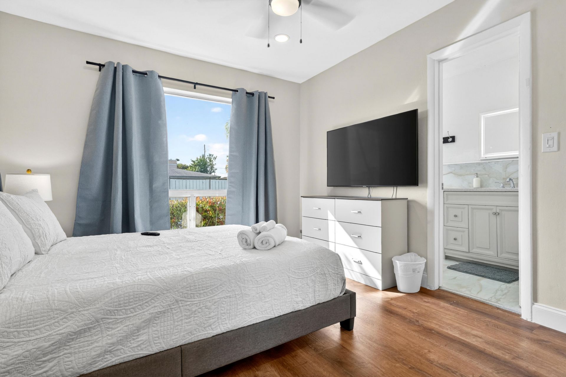 1761 NE 55th Street, Unit 1, Fort Lauderdale, FL 33334 Photo