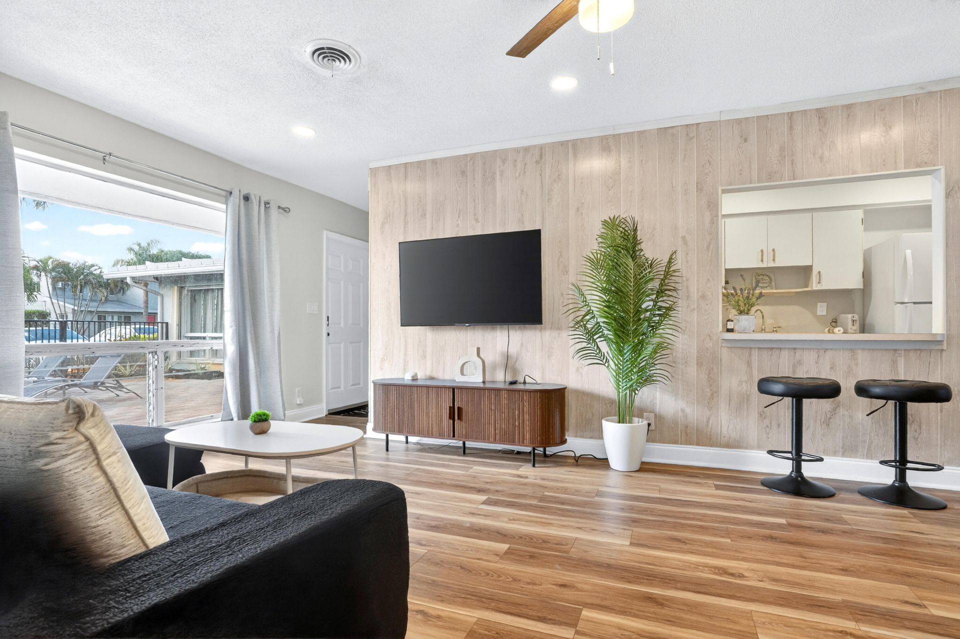 1761 NE 55th Street, Unit 1, Fort Lauderdale, FL 33334 Photo