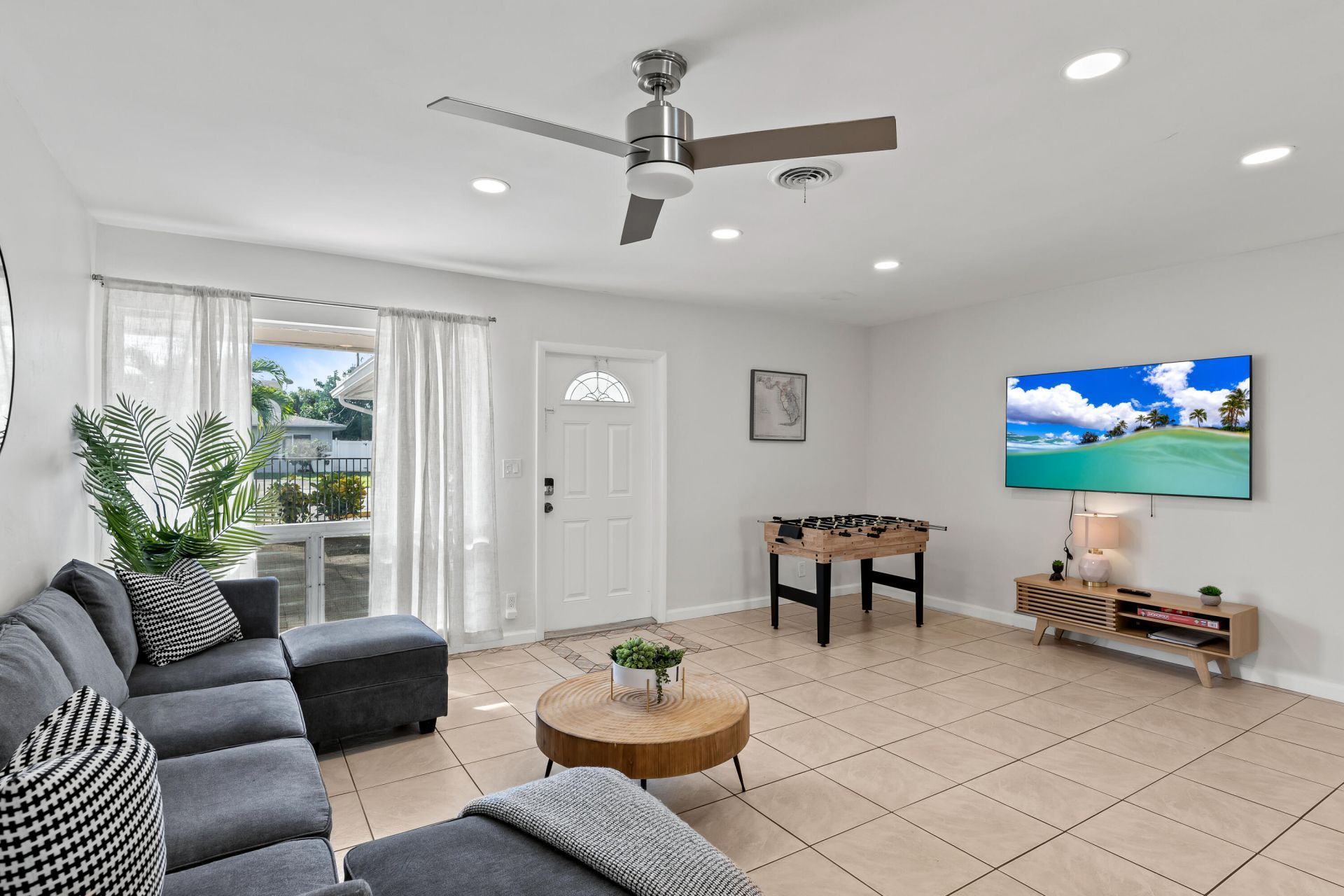 1761 NE 55th Street, Unit 2, Fort Lauderdale, FL 33334 Photo