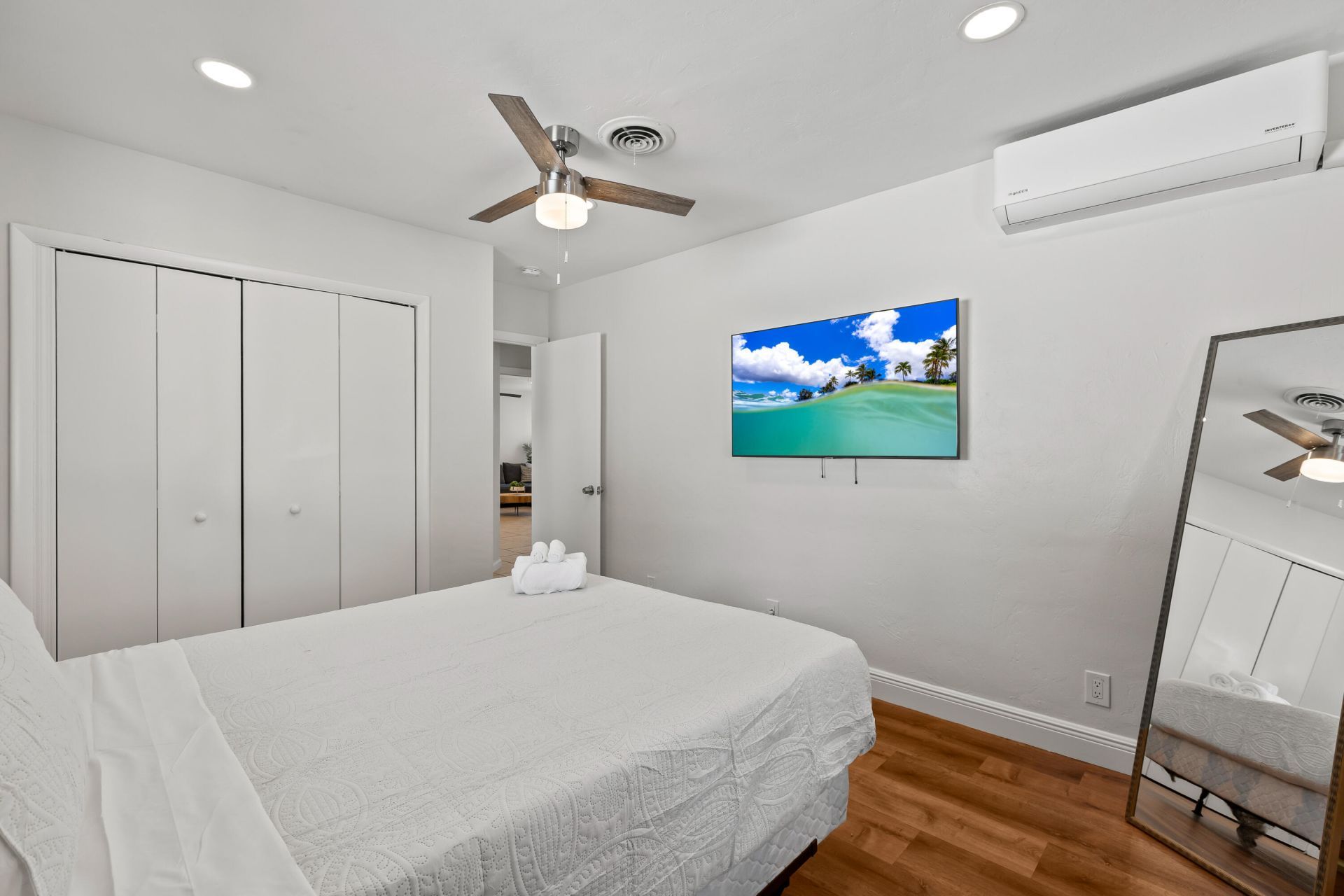 1761 NE 55th Street, Unit 2, Fort Lauderdale, FL 33334 Photo