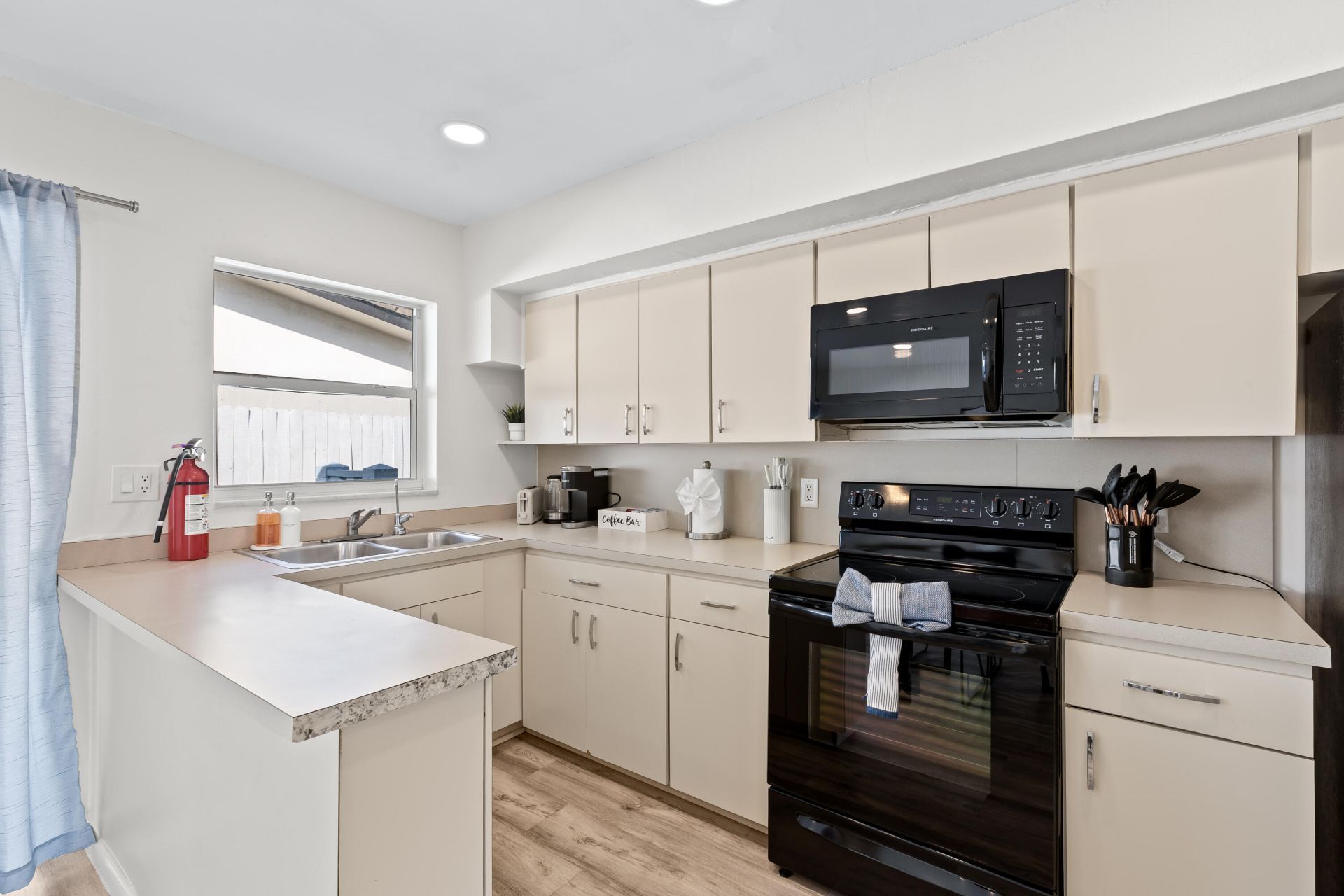 1761 NE 55th Street, Unit 3, Fort Lauderdale, FL 33334 Photo