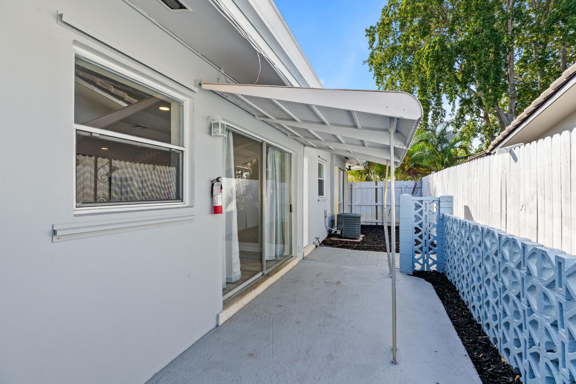 1761 NE 55th Street, Unit 3, Fort Lauderdale, FL 33334 Photo