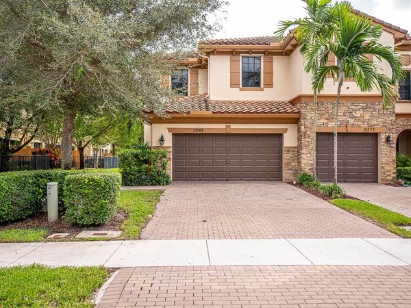 10283 Wellington Parc Drive, Wellington, FL 33449