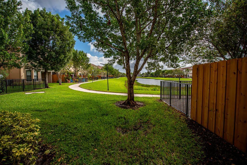 10283 Wellington Parc Drive, Wellington, FL 33449 Photo