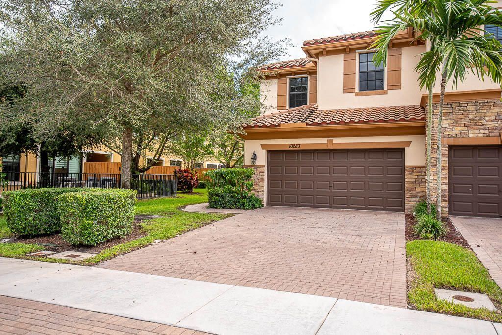 10283 Wellington Parc Drive, Wellington, FL 33449 Photo