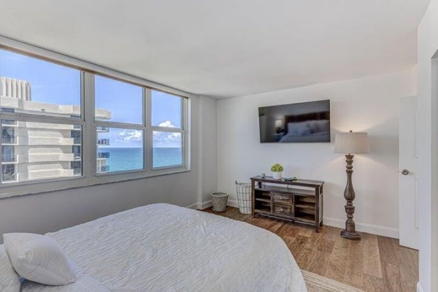 5440 N Ocean Drive, Unit 1502, Singer Island, FL 33404 Photo