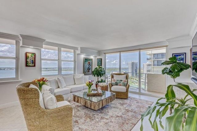 5440 N Ocean Drive, Unit 1502, Singer Island, FL 33404 Photo