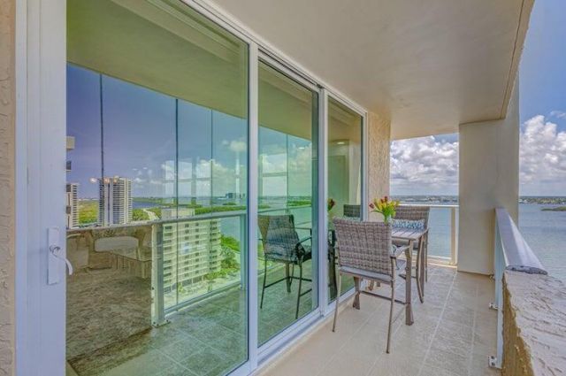 5440 N Ocean Drive, Unit 1502, Singer Island, FL 33404 Photo