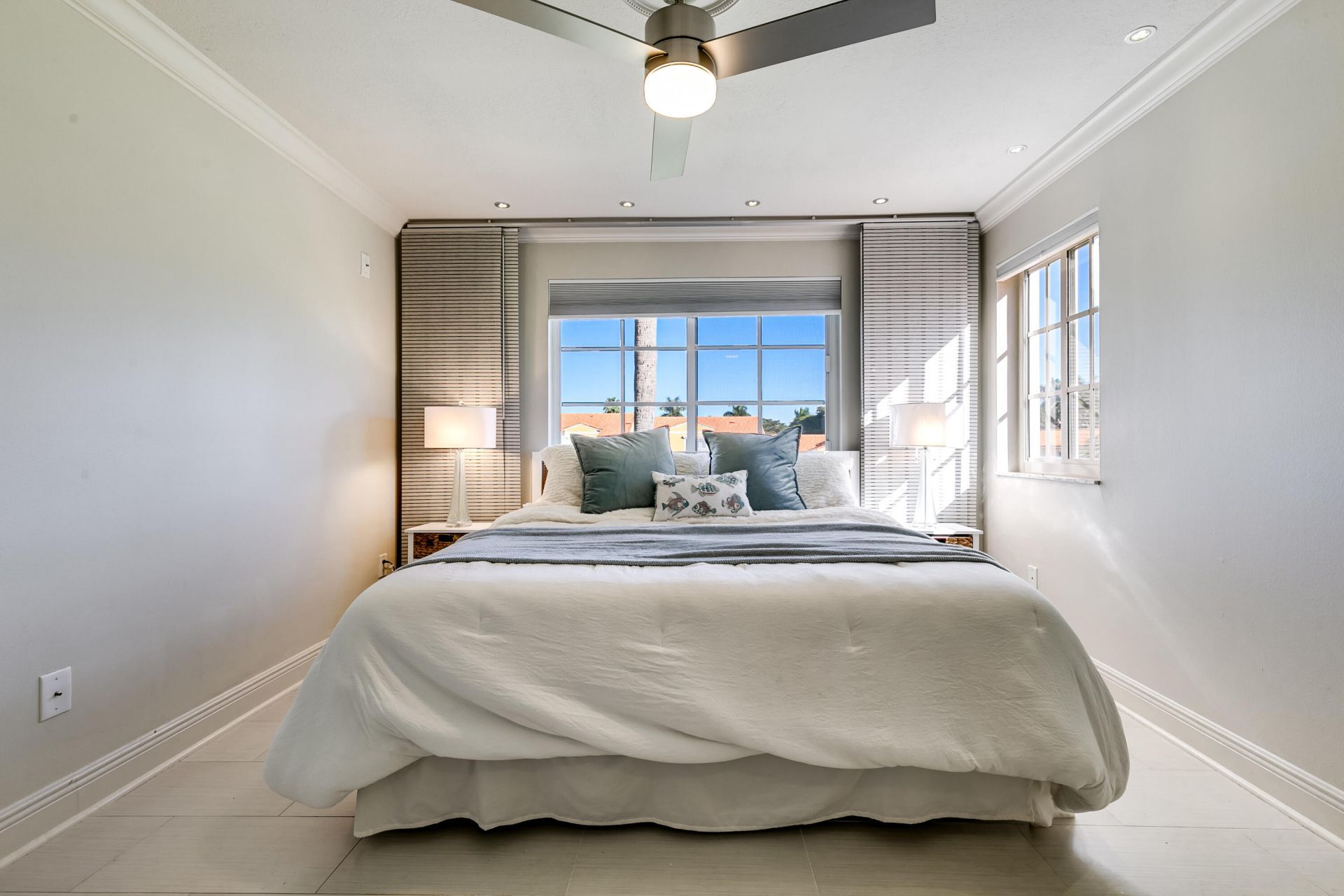 157 Yacht Club Way, Unit 310, Hypoluxo, FL 33462 Photo