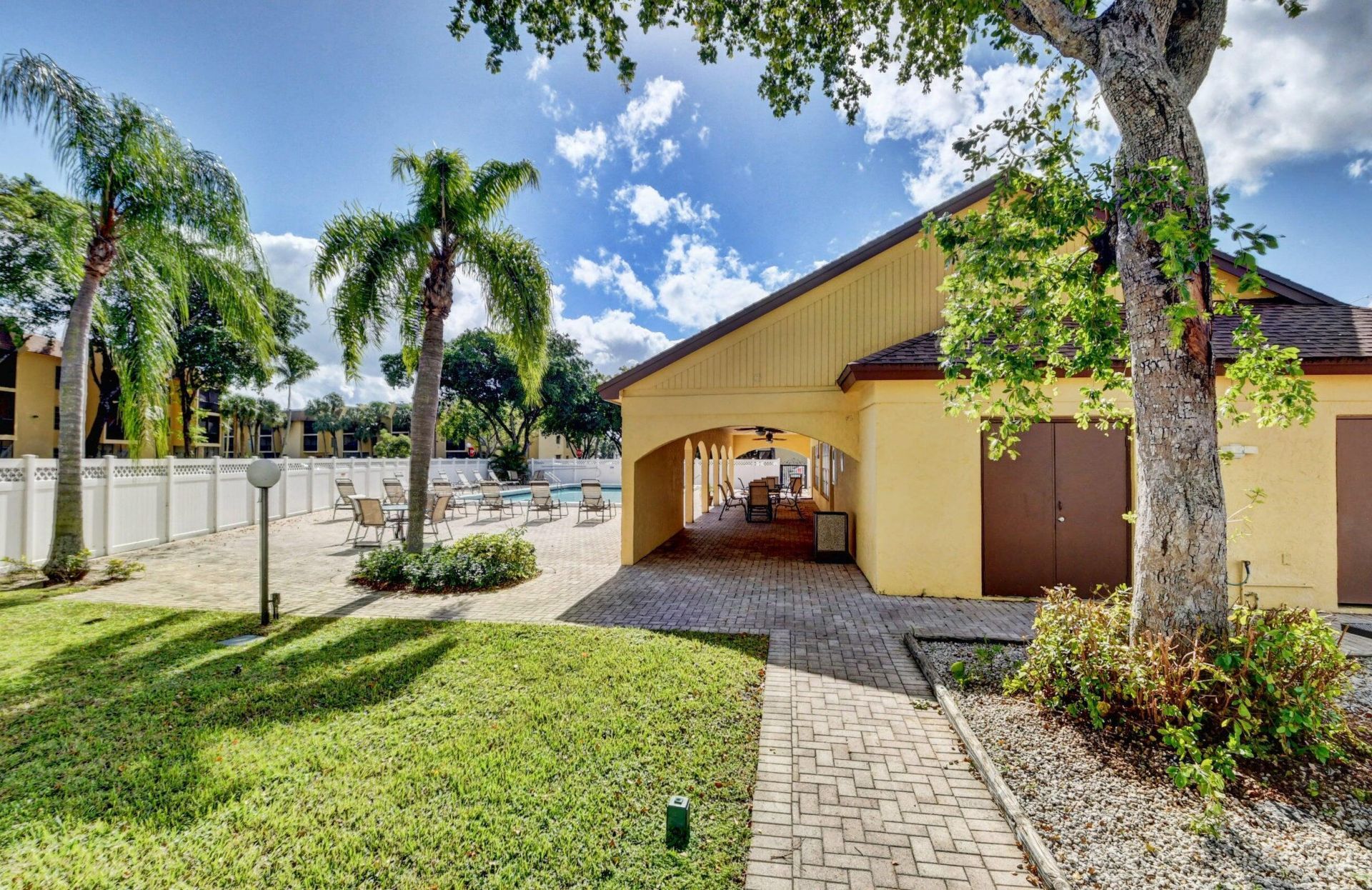 460 NW 20th Street, Unit 2070, Boca Raton, FL 33431 Photo