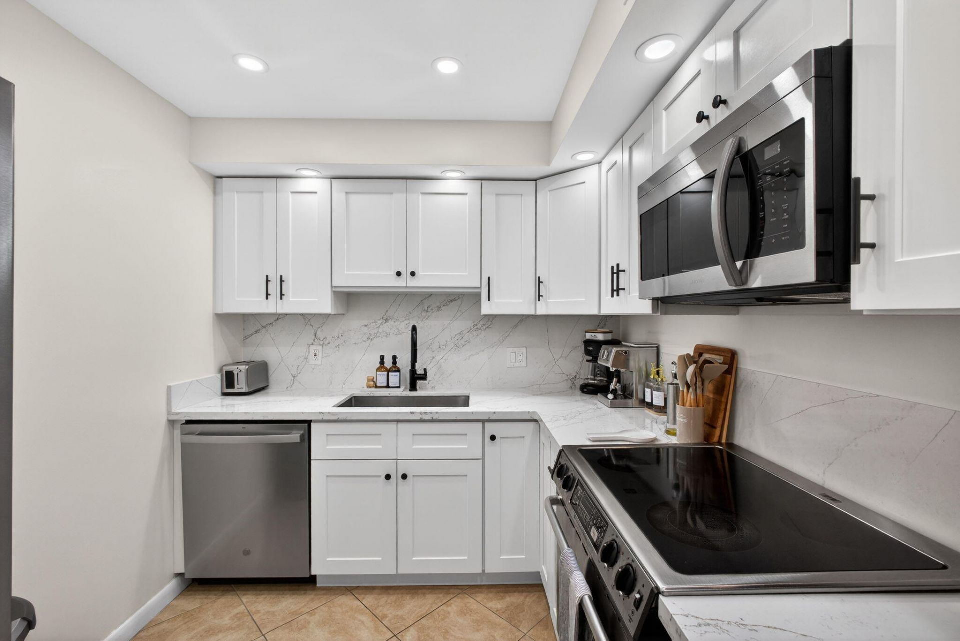 336 Golfview Road, Unit 414, North Palm Beach, FL 33408 Photo