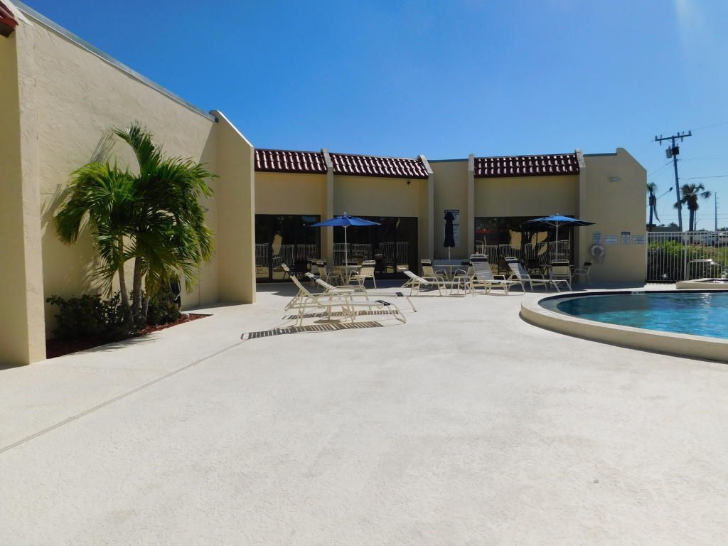2050 Oleander Boulevard, Unit 11207, Fort Pierce, FL 34950 Photo