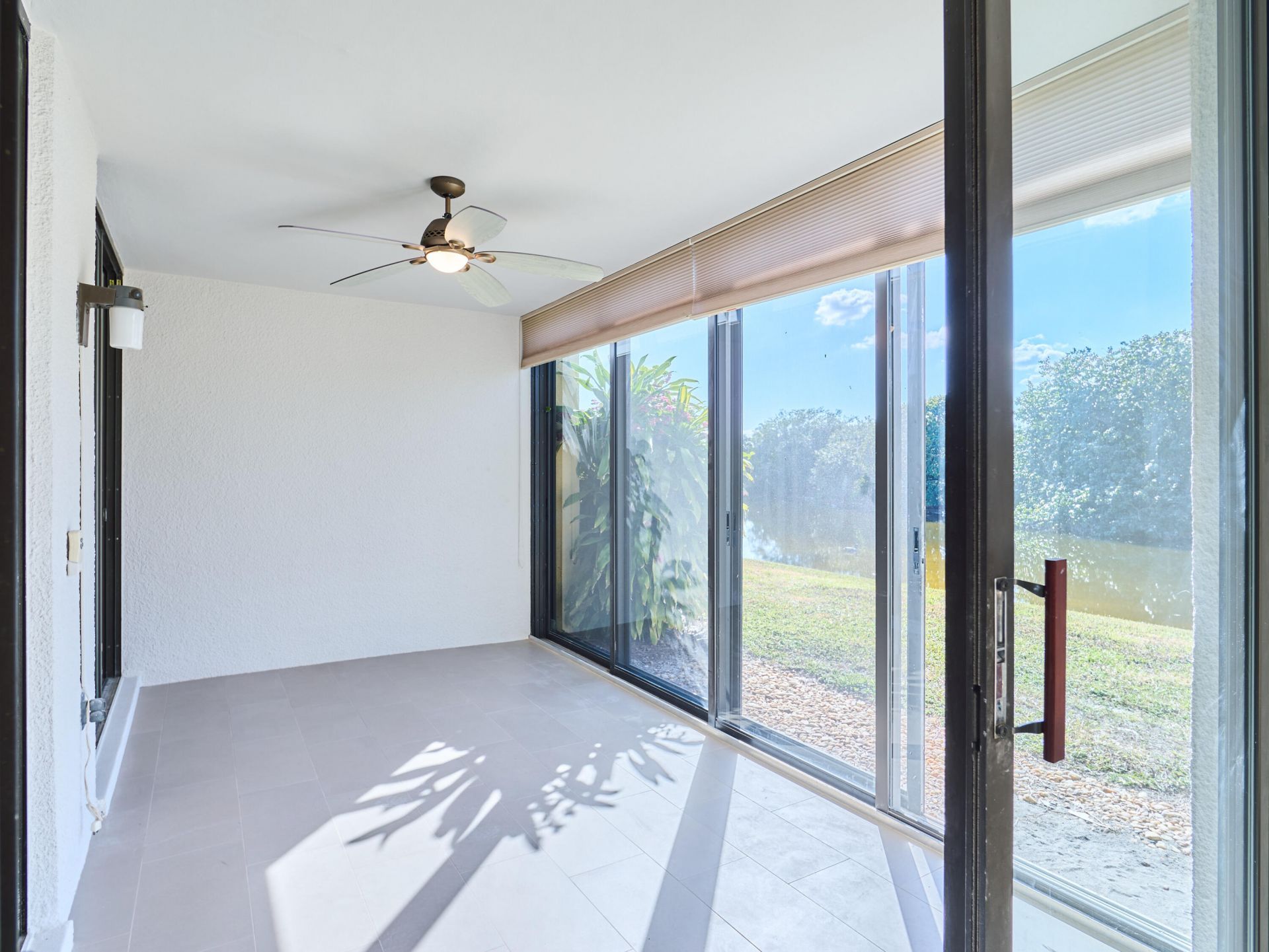 5250 Woodland Lakes Drive, Unit 130, Palm Beach Gardens, FL 33418 Photo