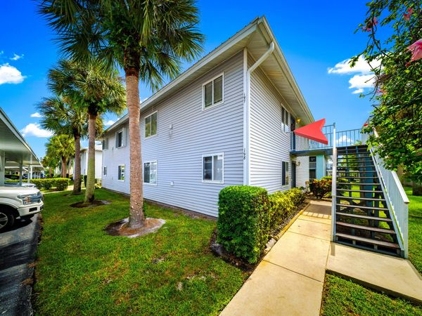 197 SE Village Drive, Unit 197, Port Saint Lucie, FL 34952
