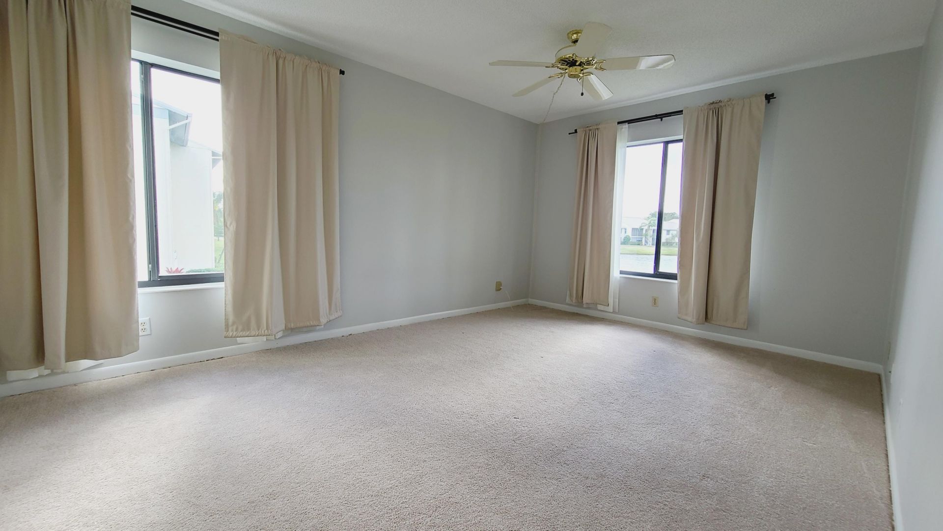 1109 Green Pine Boulevard, Unit B2, West Palm Beach, FL 33409 Photo