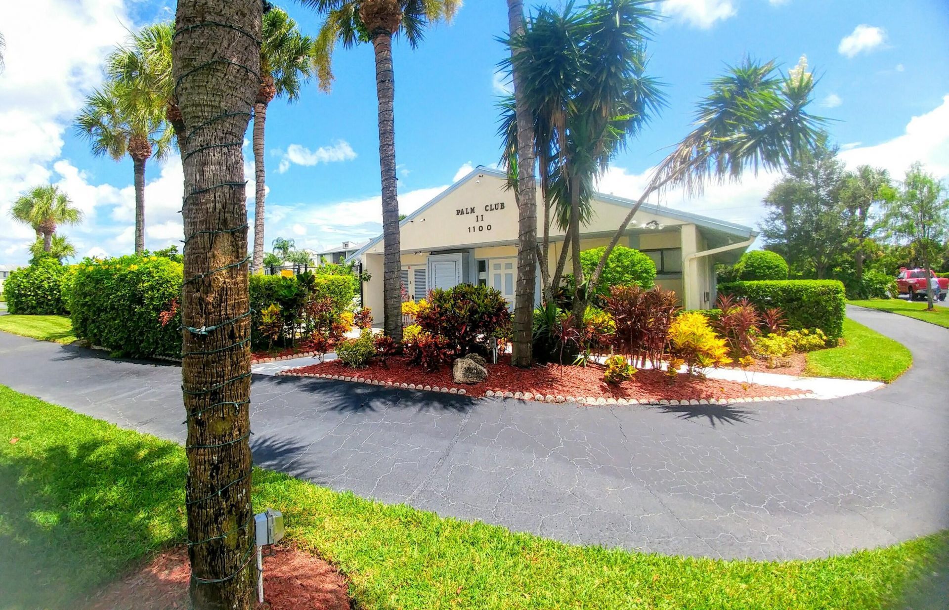 1109 Green Pine Boulevard, Unit B2, West Palm Beach, FL 33409 Photo