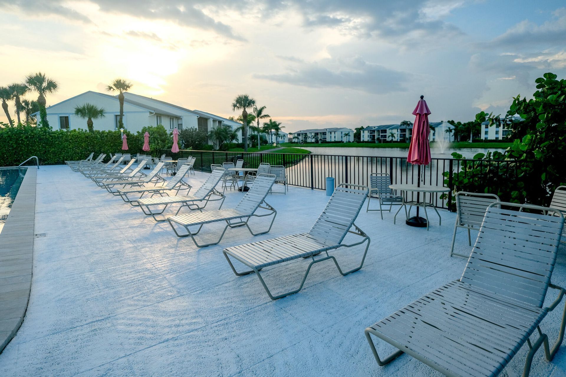 1109 Green Pine Boulevard, Unit B2, West Palm Beach, FL 33409 Photo