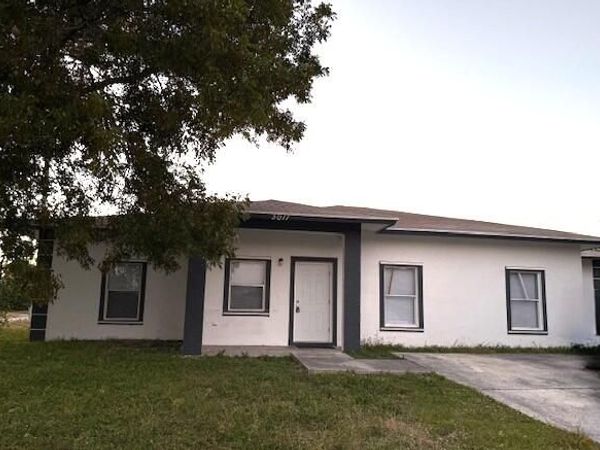 3011 Avenue M, Riviera Beach, FL 33404